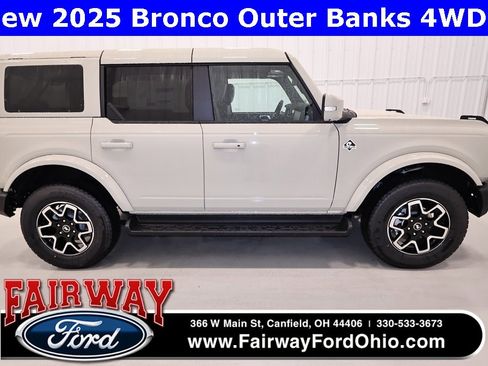 New 2025 Ford Bronco Outer Banks image 1