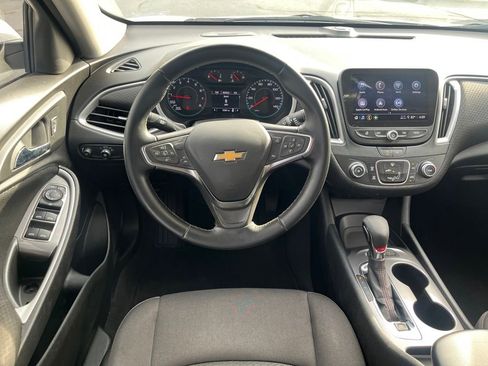 Used 2024 Chevrolet Malibu RS image 15