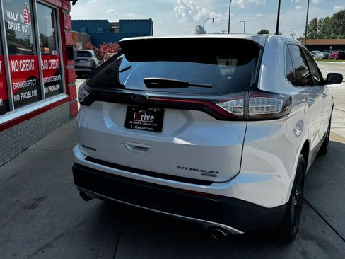 Used 2017 Ford Edge Titanium w/ Equipment Group 302A AWD/4WD image 5
