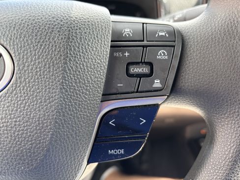 Used 2025 Toyota Camry LE w/ Convenience Package FWD image 20