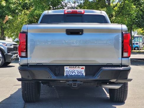 Used 2025 Chevrolet Colorado Z71 AWD/4WD image 7