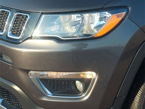 Used 2018 Jeep Compass Limited image 9