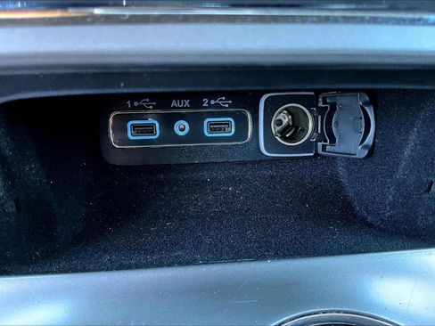 Certified 2021 Jeep Grand Cherokee Laredo X image 32