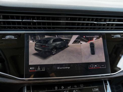 Used 2020 Audi Q8 Premium Plus w/ Premium Plus Package image 25