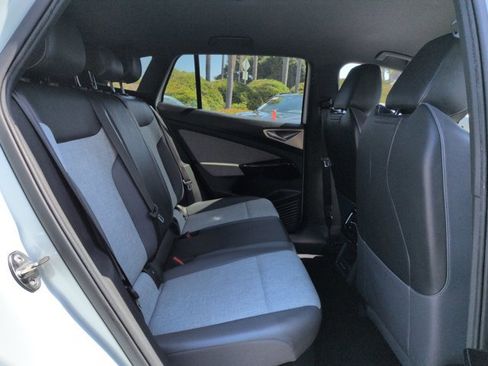 Used 2023 Volkswagen ID.4 Pro RWD image 22