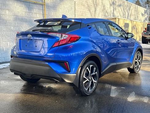 Used 2020 Toyota C-HR XLE image 5