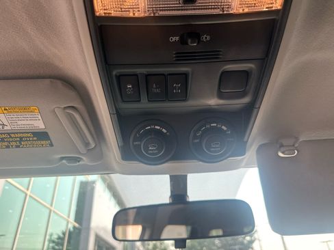 Used 2019 Toyota 4Runner TRD Off-Road AWD/4WD image 33