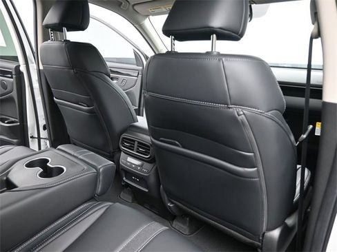 New 2025 Honda Pilot Touring image 24