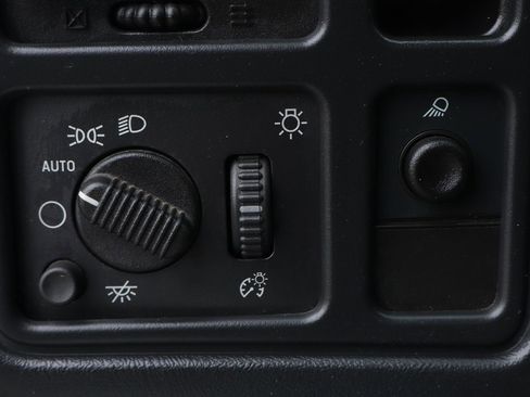 Used 2004 Chevrolet Silverado 3500 W/T image 21