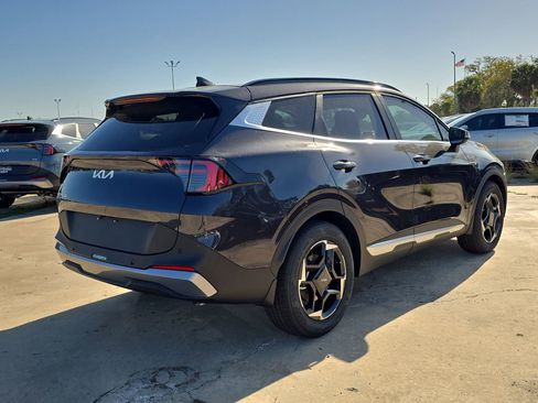 New 2026 Kia Sportage EX image 8