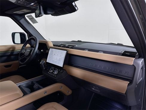 New 2026 Land Rover Defender 130 S image 32