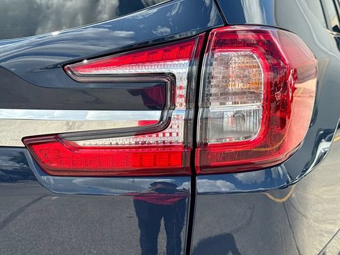 Used 2024 Subaru Ascent Touring AWD/4WD image 34