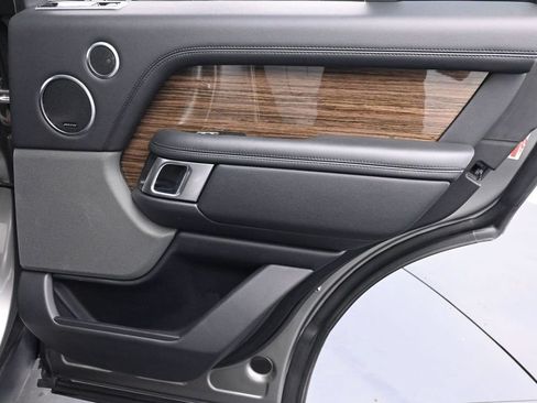 Used 2019 Land Rover Range Rover AWD/4WD image 16