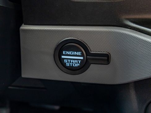 Used 2022 Ford Bronco Black Diamond w/ Sasquatch Package image 23