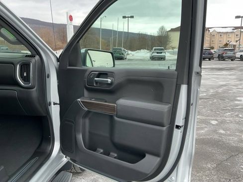 Used 2021 Chevrolet Silverado 1500 LT image 23