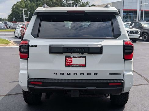 New 2026 Toyota 4Runner TRD Off-Road Premium AWD/4WD image 10