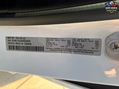 Used 2025 Chrysler Pacifica Limited FWD image 29