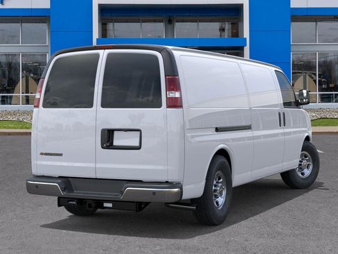 New 2025 Chevrolet Express 3500 Extended image 28