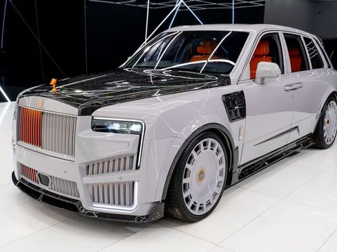 Used 2026 Rolls-Royce Cullinan AWD/4WD image 8
