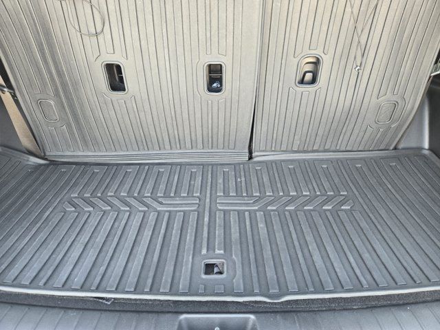 Used 2025 Hyundai Palisade SEL FWD image 32
