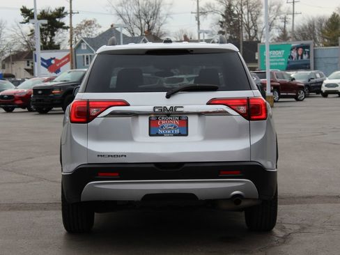 Used 2019 GMC Acadia SLE image 6