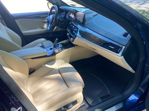 Used 2019 BMW 530i xDrive w/ Convenience Package AWD/4WD image 28