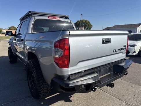 Used 2017 Toyota Tundra SR5 w/ SR5 Upgrade Package AWD/4WD image 5