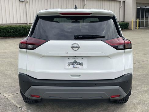 Used 2023 Nissan Rogue S FWD image 4