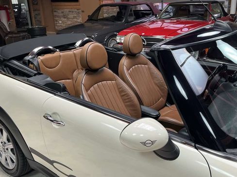 Used 2014 MINI Cooper S FWD image 18
