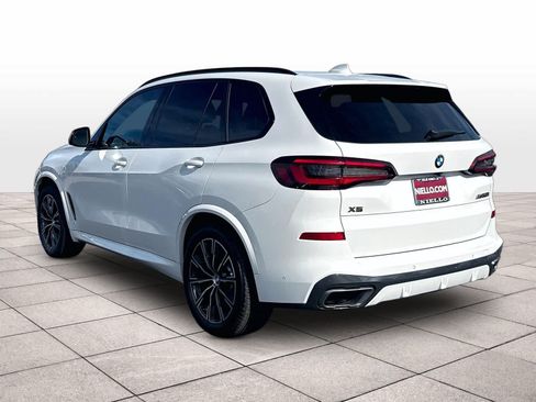 Used 2022 BMW X5 M50i AWD/4WD image 7