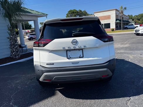 Used 2023 Nissan Rogue S FWD image 4
