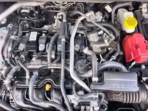 Used 2023 Nissan Sentra SR w/ SR Premium Package FWD image 10