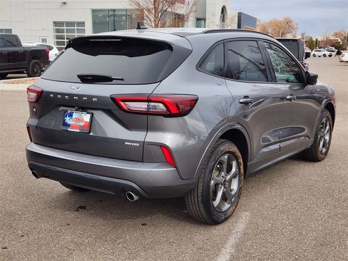 Used 2023 Ford Escape ST-Line image 8