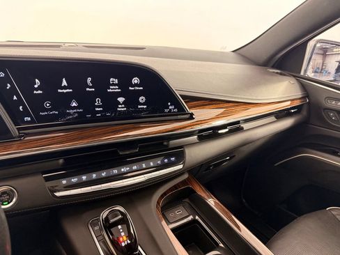 Used 2021 Cadillac Escalade Premium Luxury w/ Driver Assist Tech Package AWD/4WD image 36
