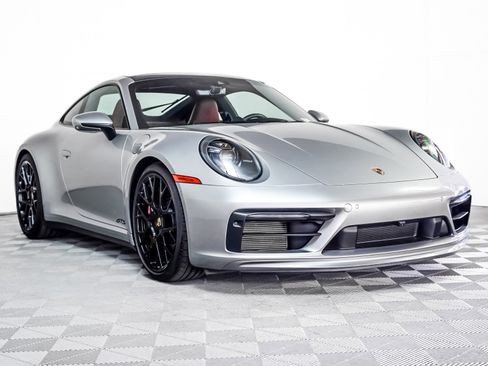 Used 2024 Porsche 911 Carrera 4 GTS image 8