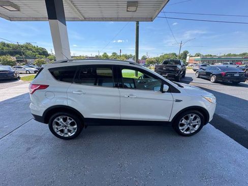 Used 2014 Ford Escape Titanium FWD image 4