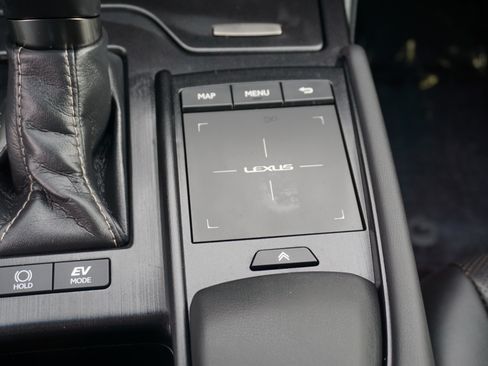 Used 2021 Lexus ES 300h w/ Premium Package image 13