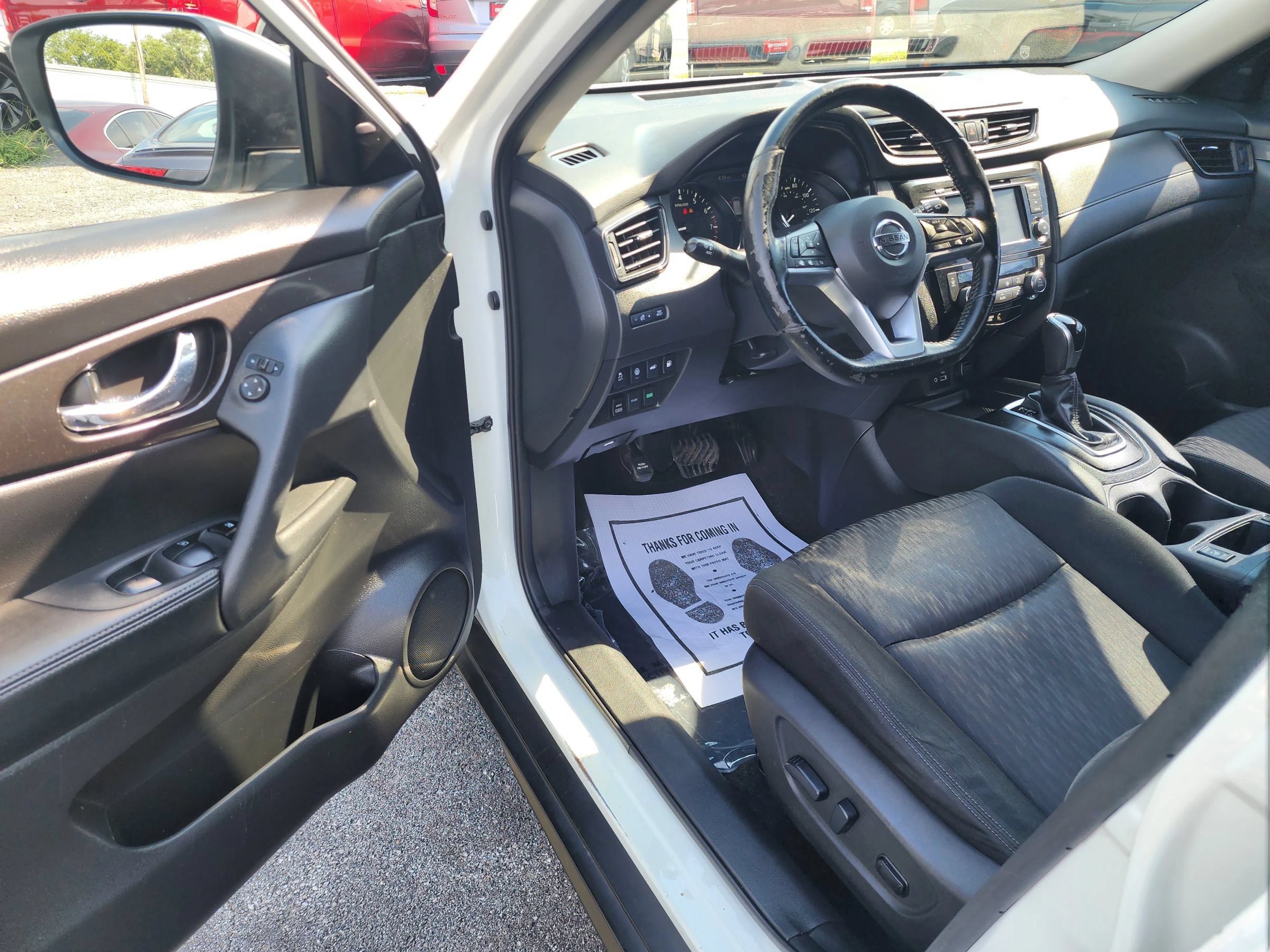 Used 2020 Nissan Rogue SV AWD/4WD image 18