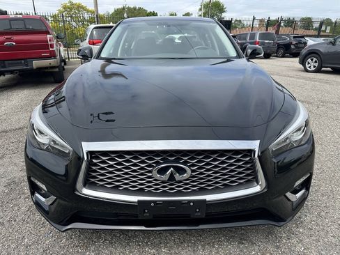 Used 2019 INFINITI Q50 Luxe w/ Essential Package (3.0T Luxe) AWD/4WD image 2