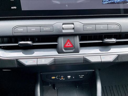 Used 2025 Kia K4 GT-Line Turbo image 33