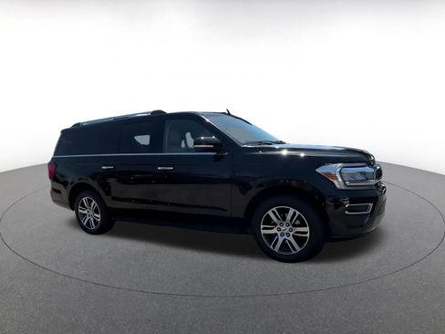 Used 2024 Ford Expedition Max Limited RWD image 2