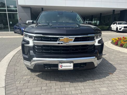 Used 2022 Chevrolet Silverado 1500 LT AWD/4WD image 7