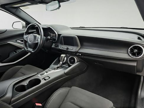 Used 2018 Chevrolet Camaro LT RWD image 21