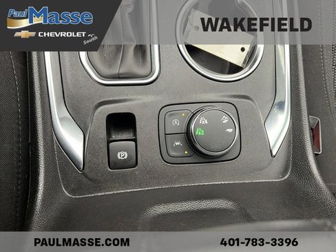 Certified 2023 Chevrolet Traverse LT w/ Rear Camera Mirror Package image 14