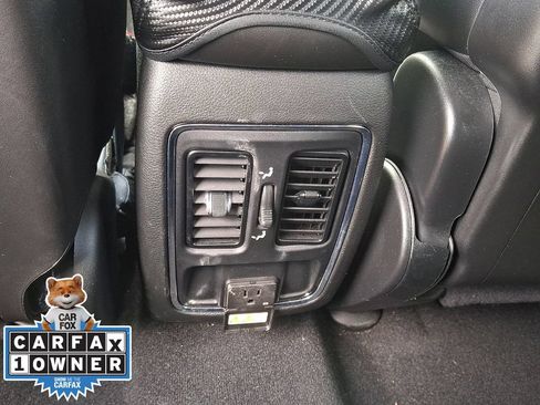 Used 2021 Jeep Grand Cherokee Laredo X AWD/4WD image 11
