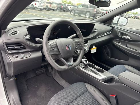 New 2026 Buick Envista Preferred FWD image 16