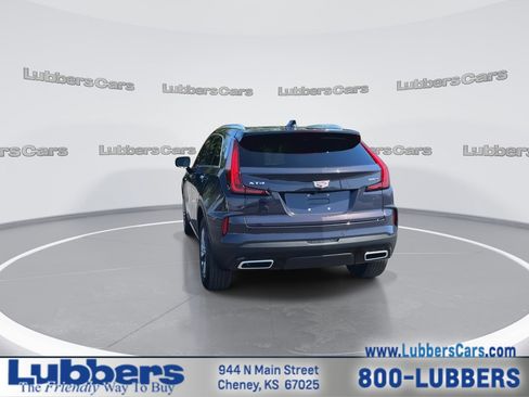 Used 2025 Cadillac XT4 Premium Luxury FWD image 7