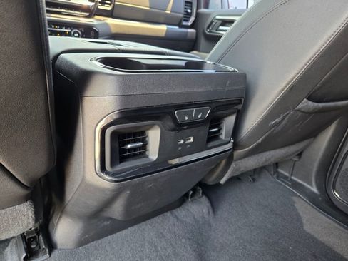 Used 2022 Chevrolet Silverado 1500 ZR2 w/ Technology Package AWD/4WD image 9