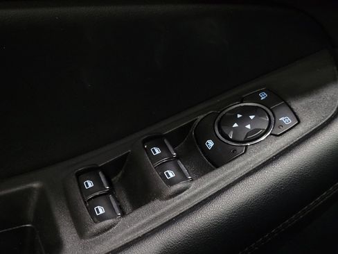 Used 2020 Ford Edge SE image 27