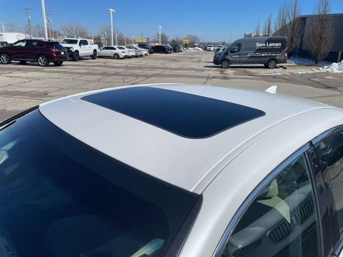 Used 2019 Lexus ES 350 350 w/ Premium Package image 7